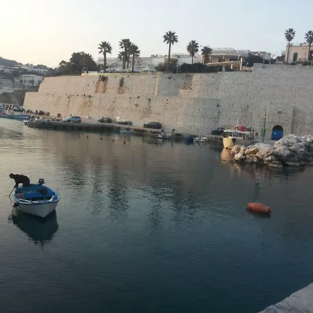 Acquamarina Frühstückspension Castro (Lecce)